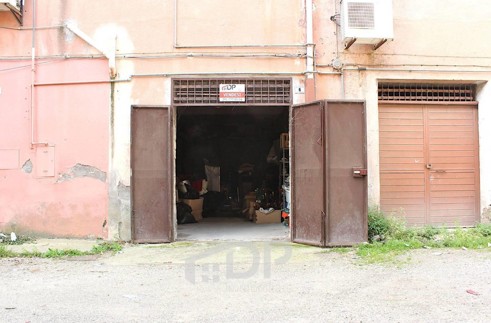 Box o garage in vendita a Palombara Sabina, Semicentrale