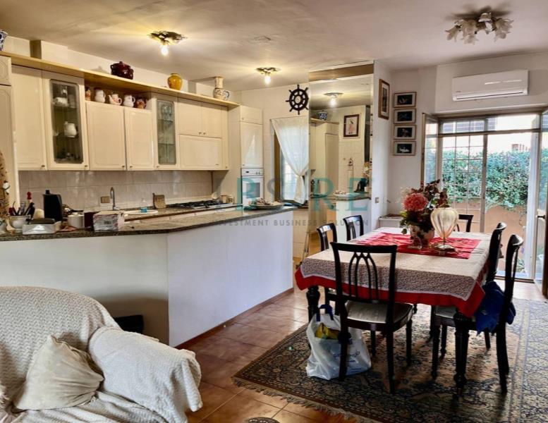 casa indipendente in vendita a Roma in zona Cesano